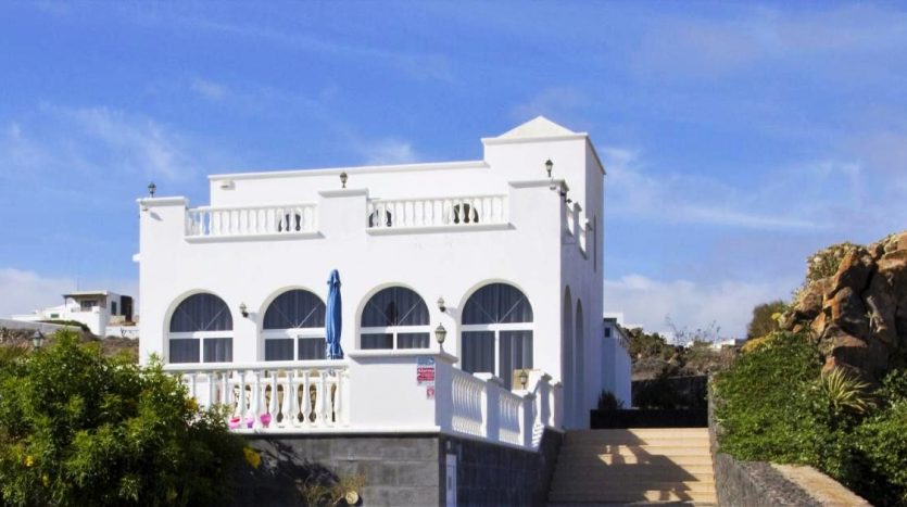 villa for sale in Lanzarote