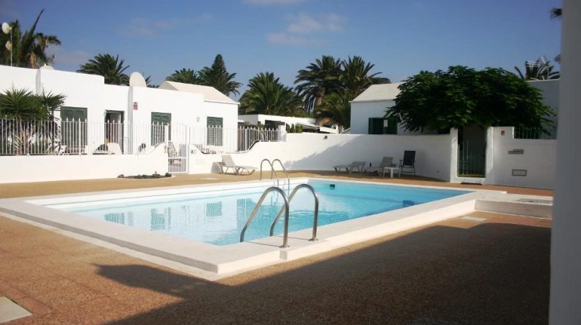 bungalow for sale in Costa Teguise