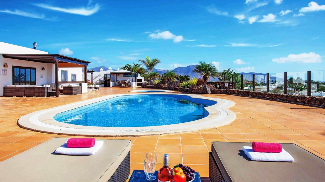 property for sale in playa blanca, villa for sale in lanzarote