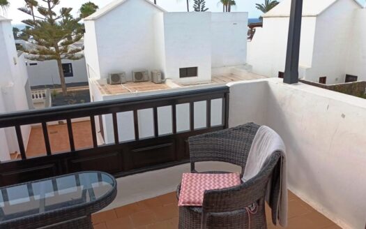 Two bedroom top floor apartment sea view