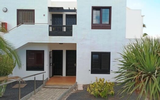 Two bedroom top floor apartment sea view