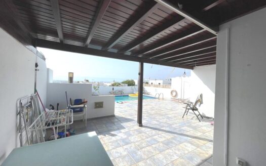 4 Bed villa with panoramic sea views