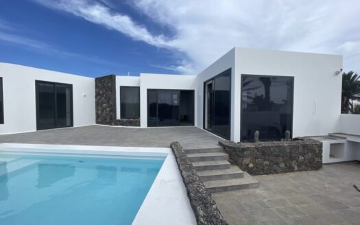 New villa for sale