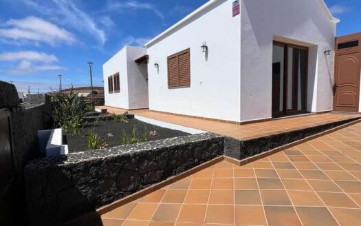 Detached House In Tinajo For Sale