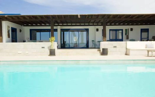 Counrty Villa For Sale In Tias