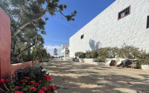 Country House with Land & Building Plots Available