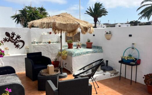 2 Bed Apartment Property in Yaiza