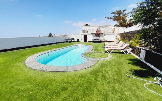 Two Independent Properties For Sale In Guime