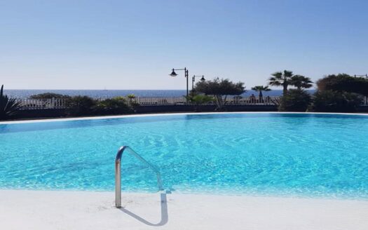 Fabulous Beach Front Luxury Apartment